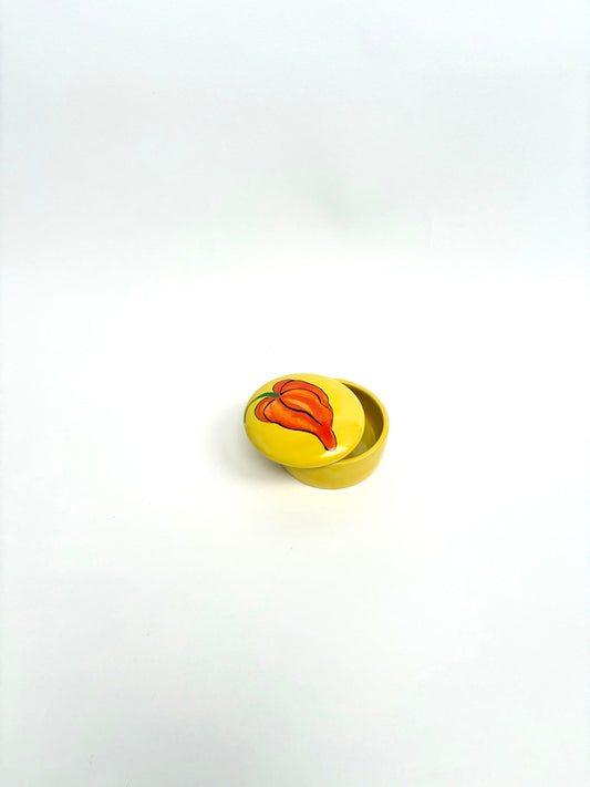 Small scotch bonnet trinket box